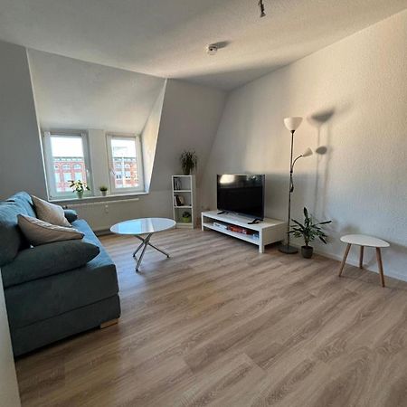 1 Raum Dachgeschosswohnung In Ruhiger Lage Limabach - Oberfrohna Dış mekan fotoğraf